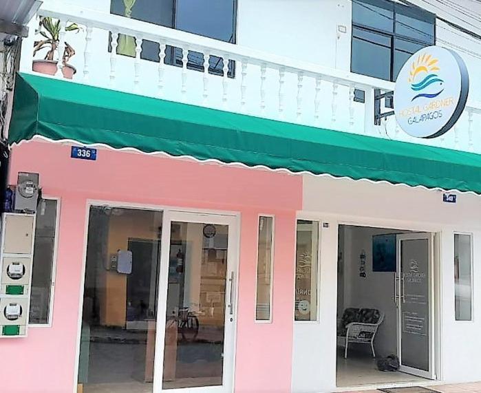 Hostal Gardner Galapagos Puerto Ayora  Exterior photo